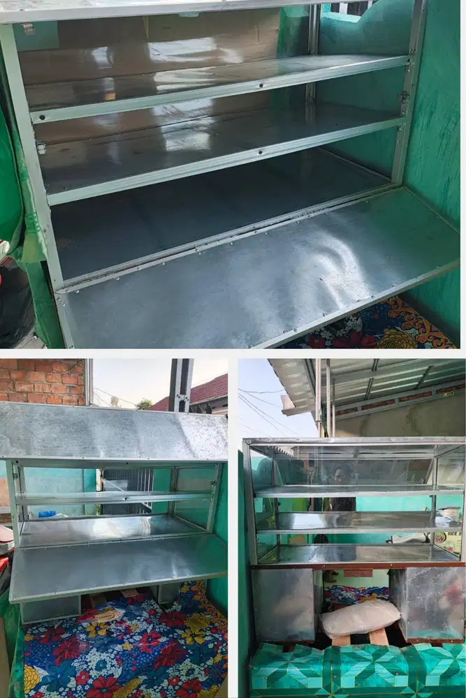 Etalase motor keliling
