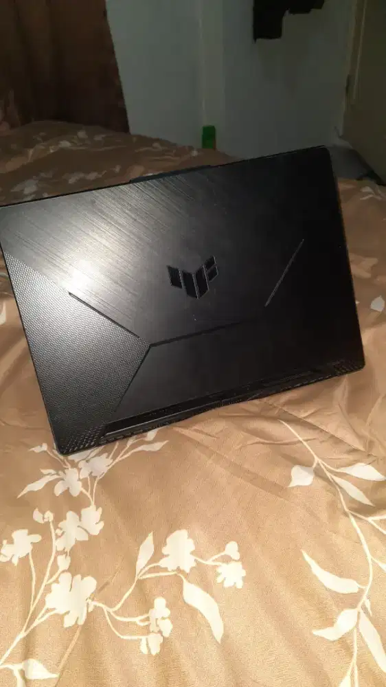Asus TUf A15 Ryzen 5 4600H, ram 8 gb , SSD 512GB ,GTX 1650  mulus loh