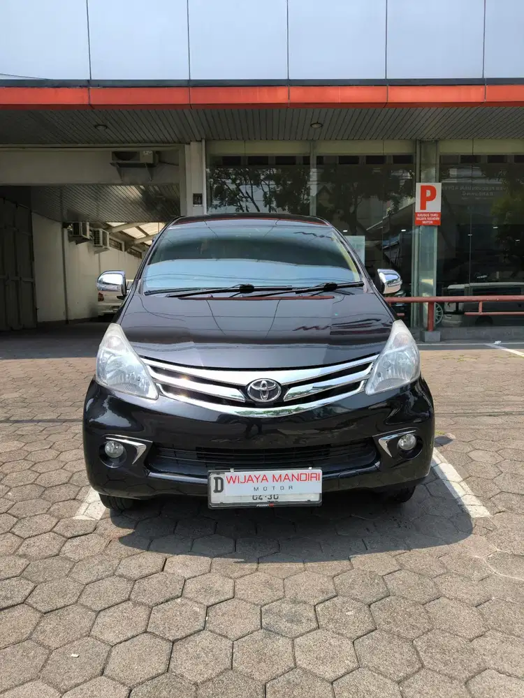 TOYOTA AVANZA 1.3 G A/T 2012