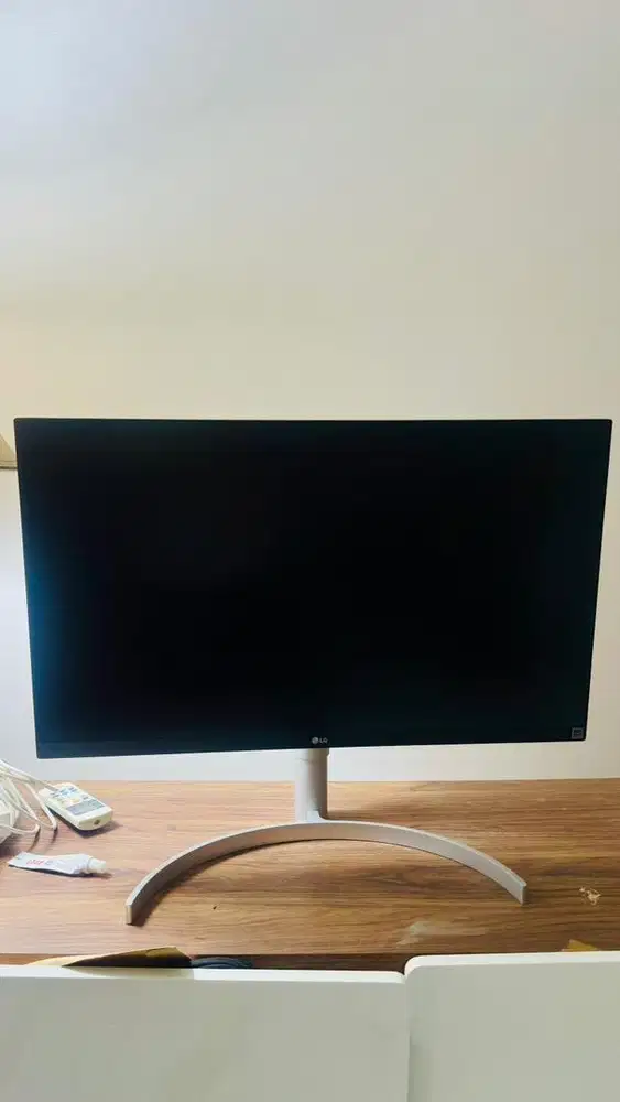 Monitor LG 27UL850-W 27” 4K UHD IPS — FULLSET ada Box