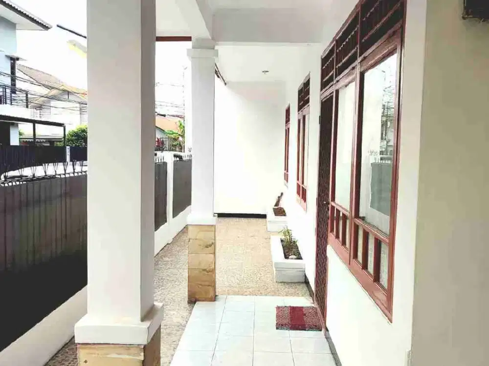 RUMAH BARU RENOV, BISA UTK KANTOR AKSES JALAN UTAMA, PERTAHUN.
