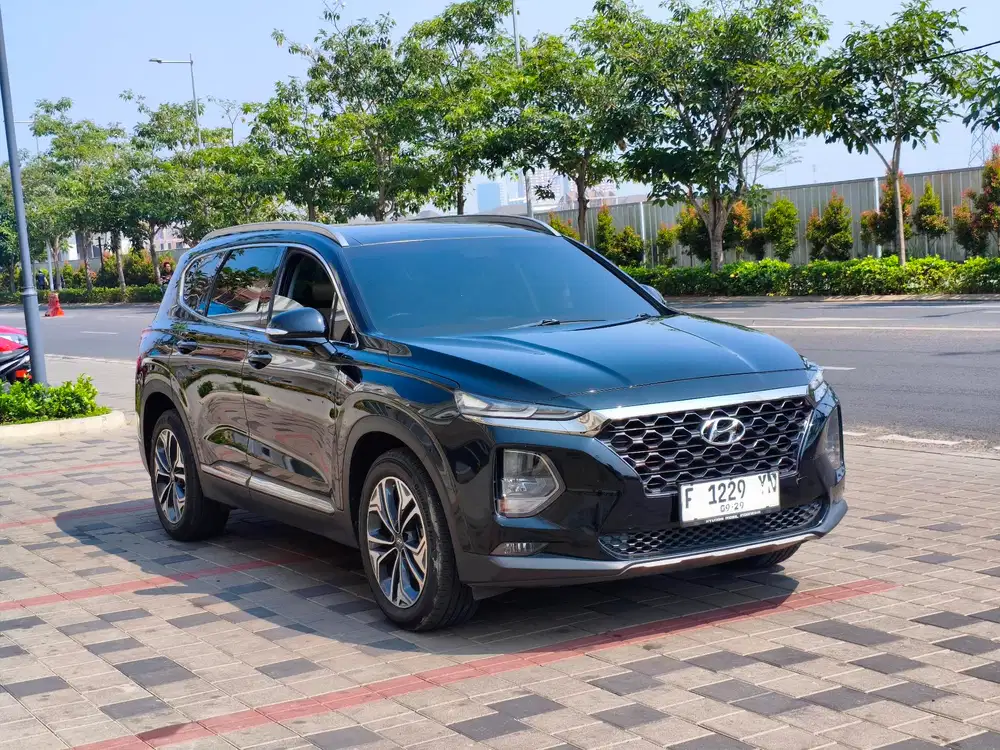 Santa Fe 2.2 CRDI 2019 Hitam Dp 25Jt