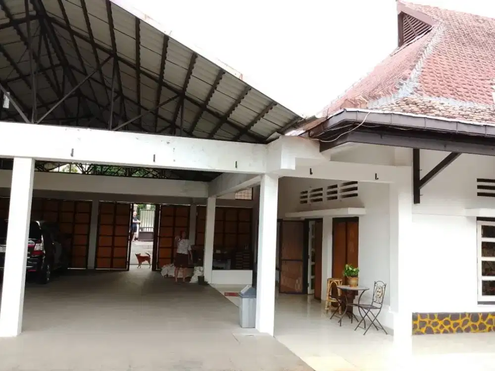 Dijual Rumah Strategis Pusat Kota Jalan Hang Suro Talang Semut Palembang
