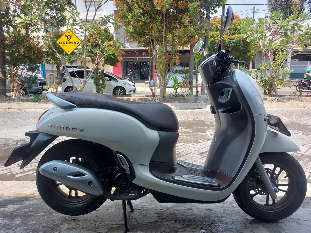 (DP 800 Rb)‼️ Honda Scoopy Prestige Keyless Putih Mulus 2024