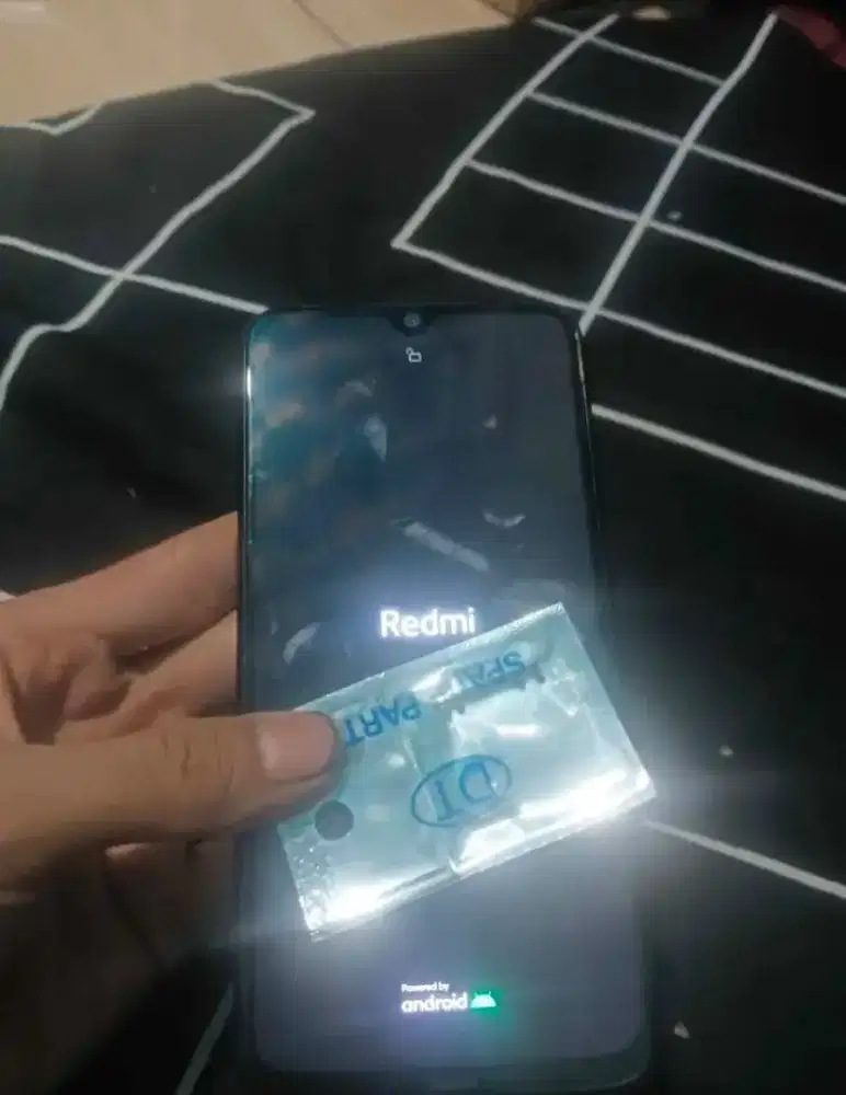 Redmi note 8 ram 6/128 
Minus mentok logo,backdor pecah,