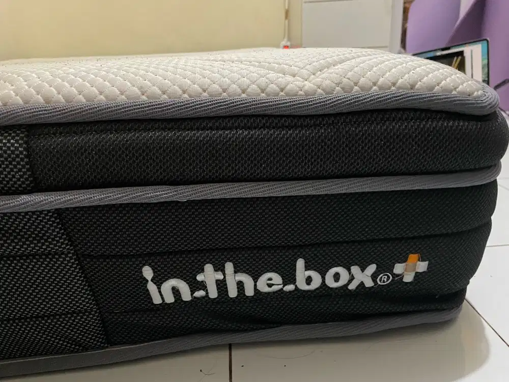 Kasur Spring Bed  In The Box Plus (Second)