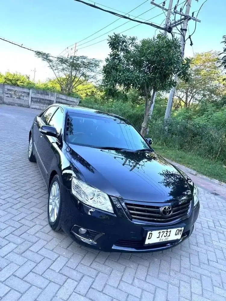 Toyota Camry Q Matic 2010 antik super low km !!!