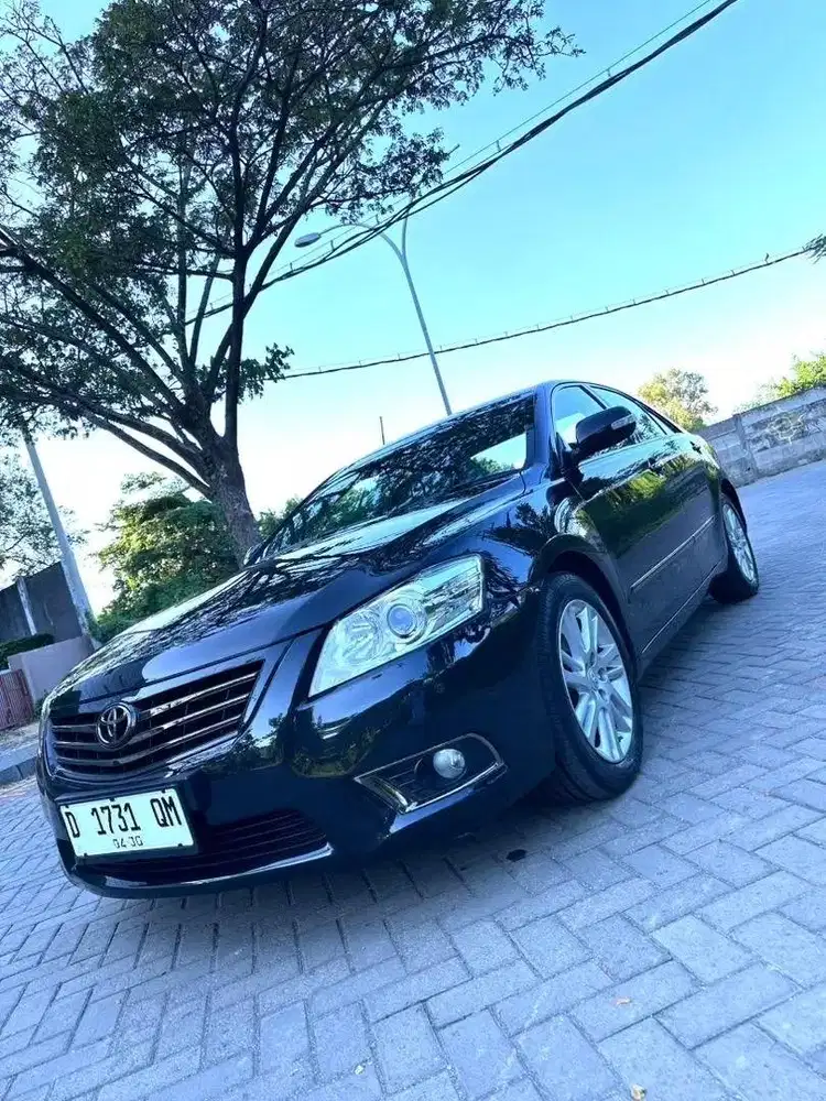 Toyota Camry Q Matic 2010 antik super low km !!!