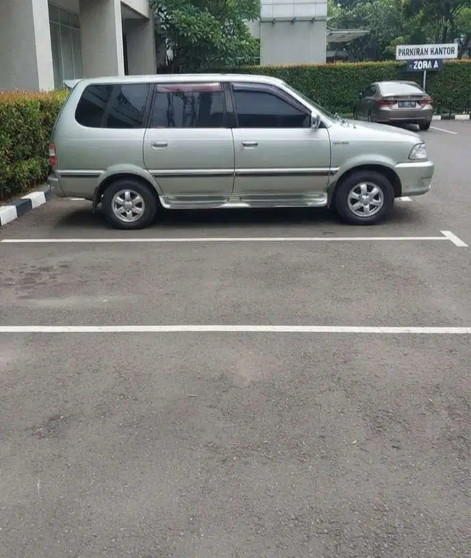 Toyota Kijang 2003 Bensin