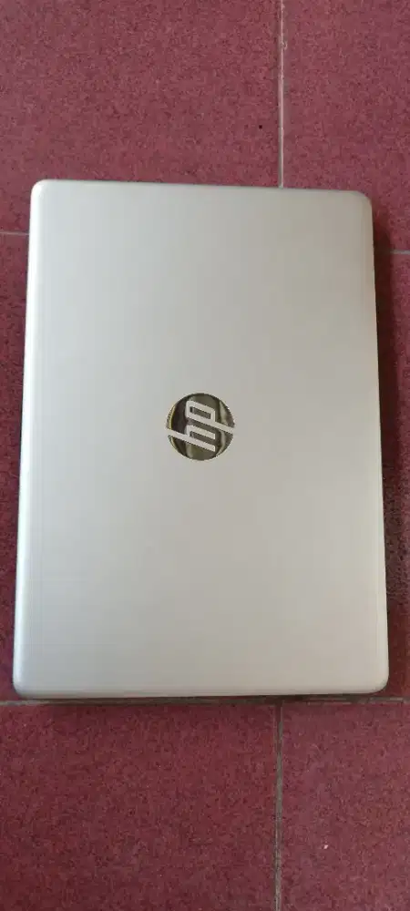 Laptop Hp 14s core i3-10110U