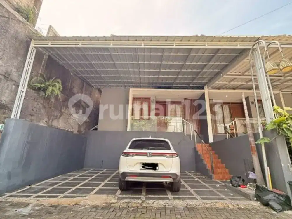 Rumah Bagus Terawat Siap Huni di Sariwangi Bandung Barat