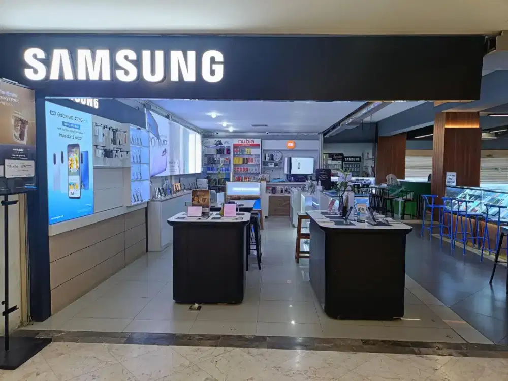 Samsung fold 8 series
