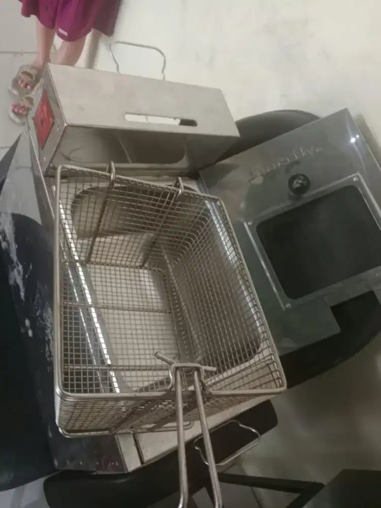 DIJUAL DEEP FRYER GAS BUTTERFLY 6 LITER