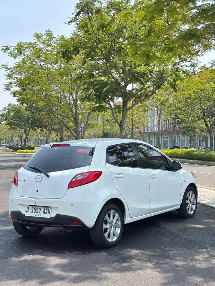 Mazda 2 2013 Bensin