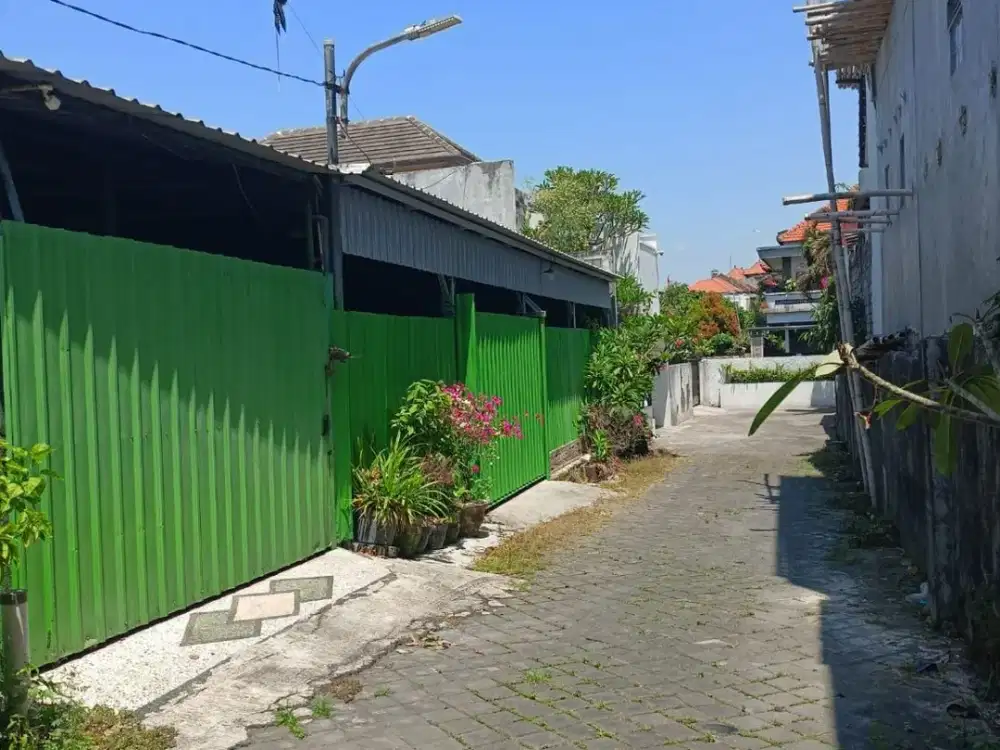 Di jual Tanah Lokasi jln Siulan Penatih  Luas Tanah 4 are