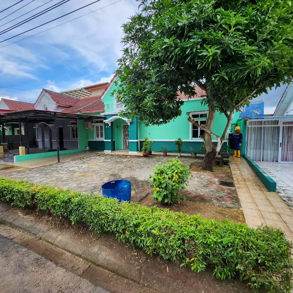 DIsewakan Rumah Puri Legenda