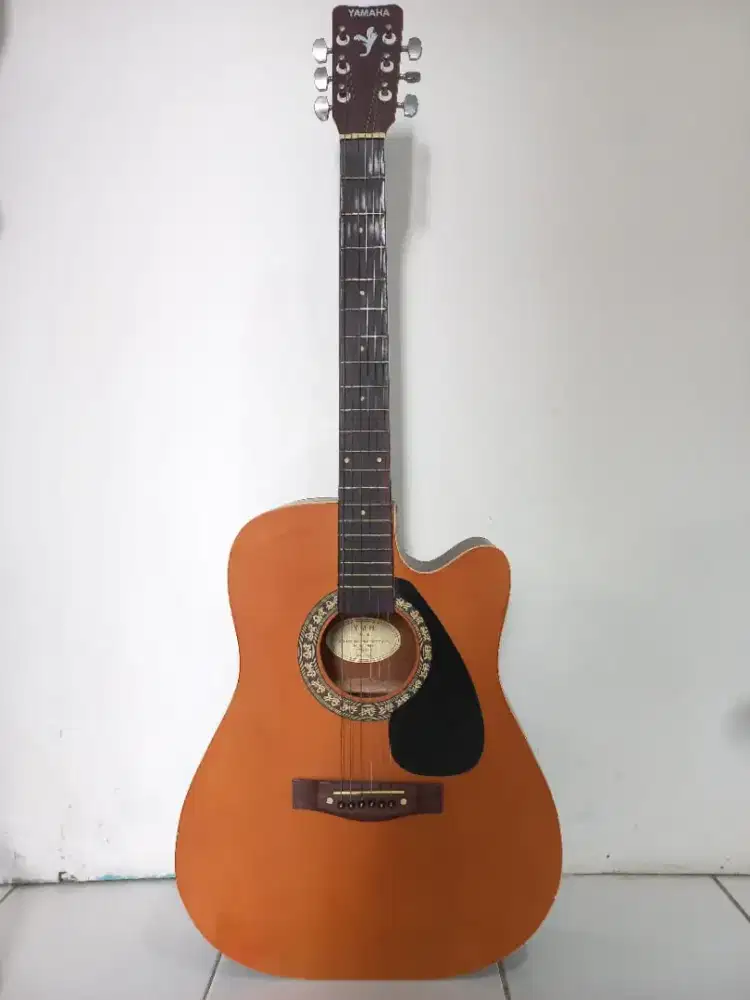 DIJUAL GITAR SECOND MULUS MURAH