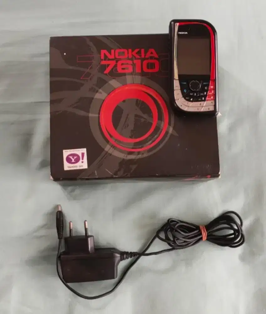 Nokia 7610 lengkap