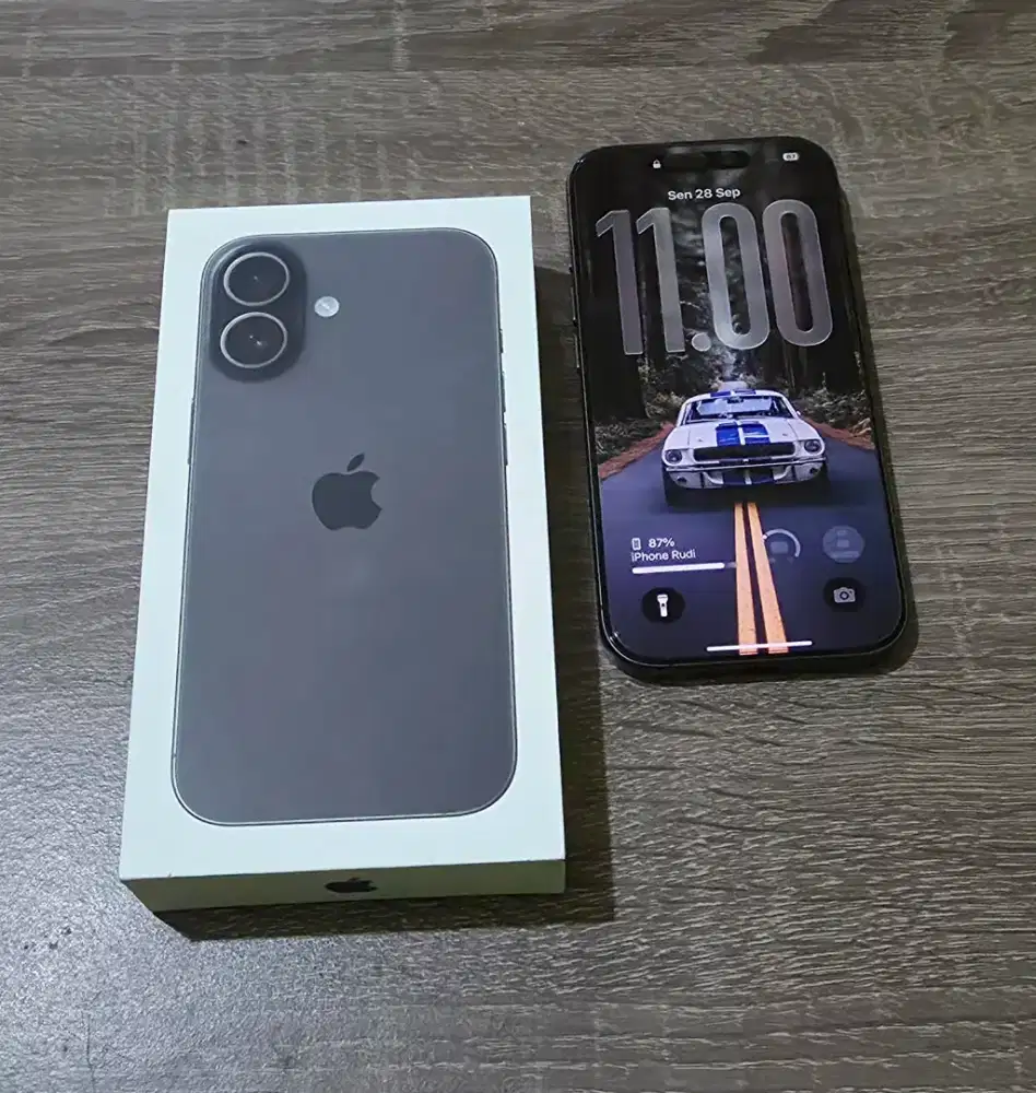 Iphone 17 Black 256GB iBox Agustus 2027