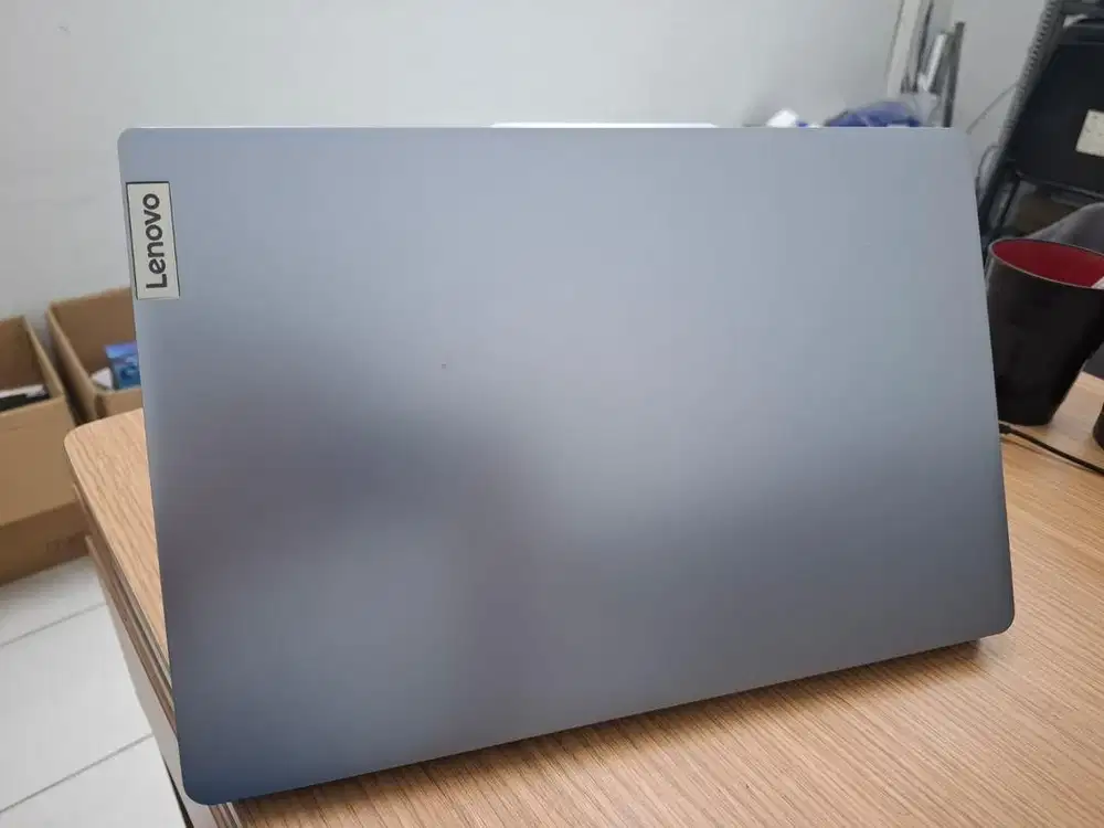 Lenovo ideapad slim3 14ABRB  16/512 Ryzen 5