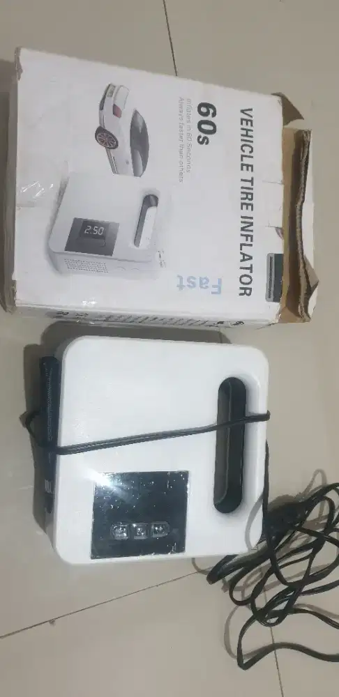 Pompa elektrik mobil