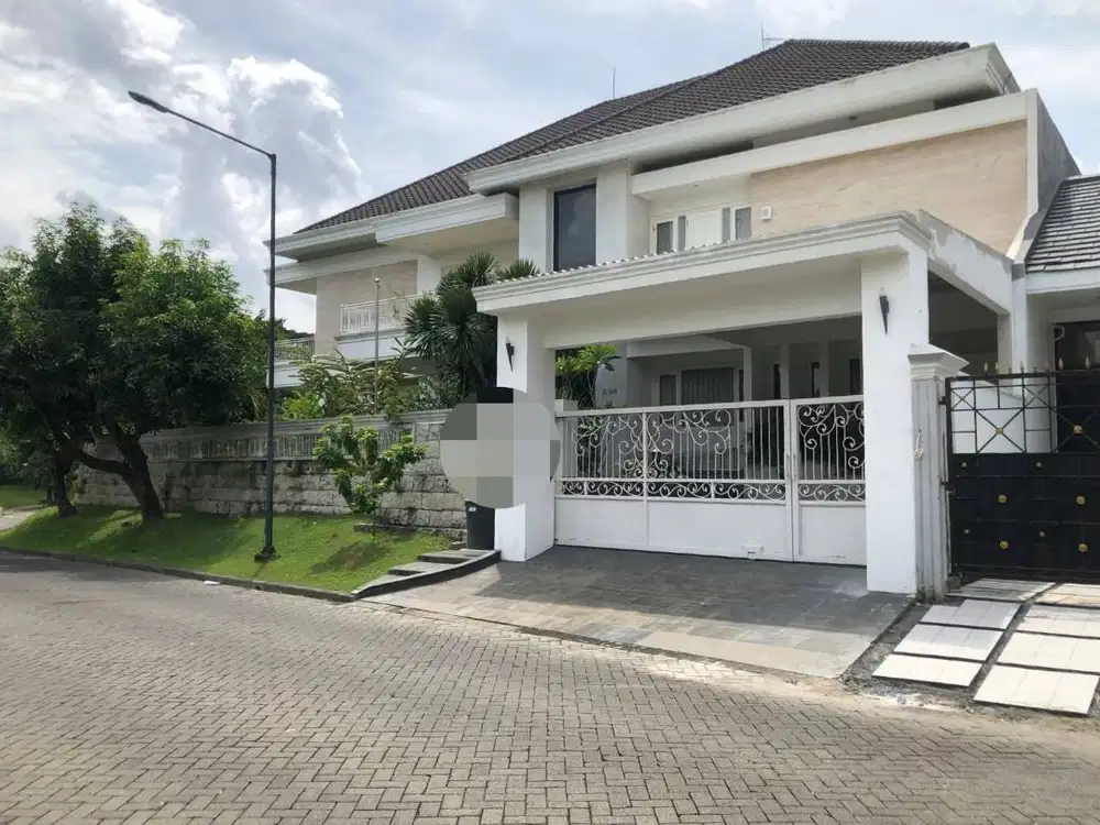 Dijual Rumah Mewah Cantik Graha Family Surabaya Barat