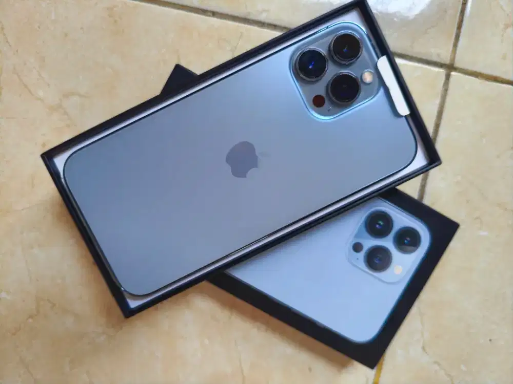 IPhone 13 pro max 128gb warna Sierra blue