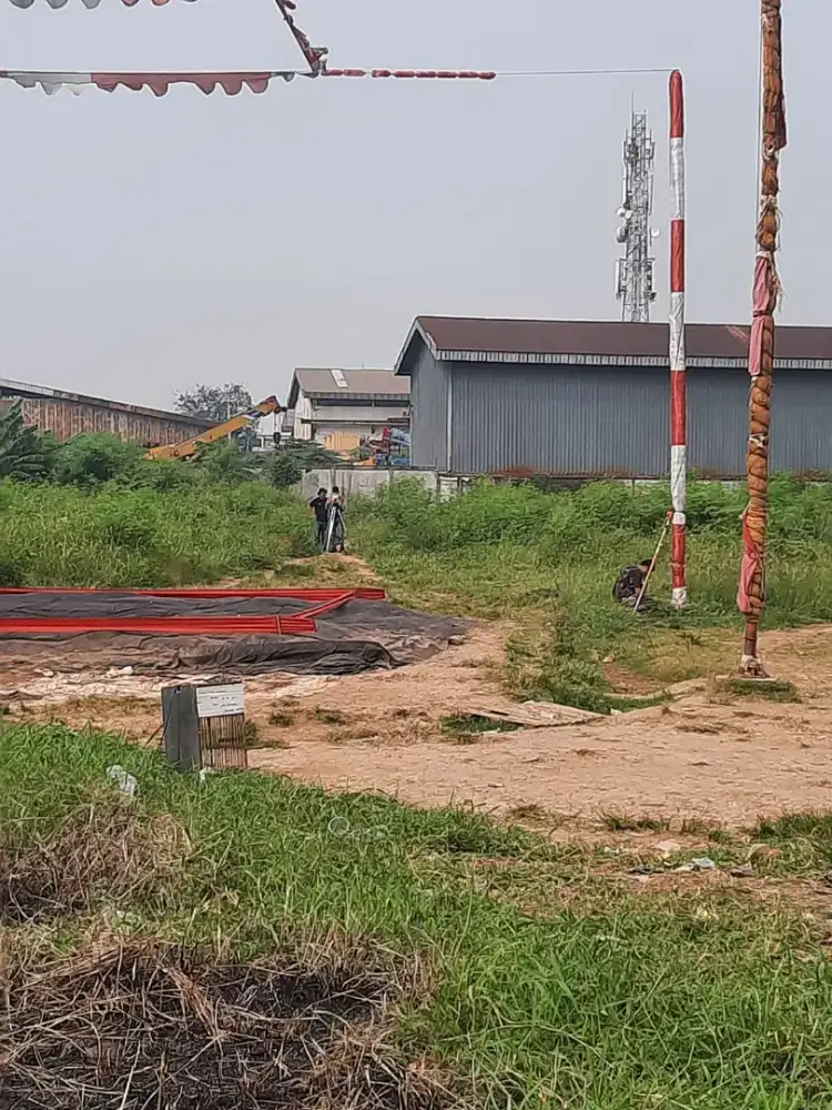Turap bongkar bangunan beton land clearing