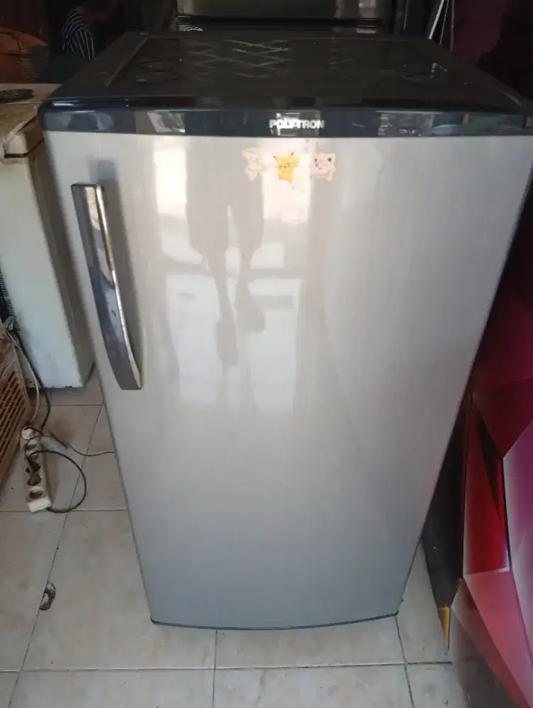Kulkas bekas 1 pintu Met Politron kea dingin