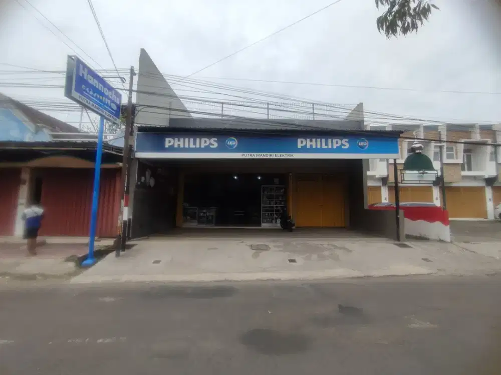 Dijual Ruko Cantik 2 Lantai Pinggir Jalan Lokasi Tengah Kota