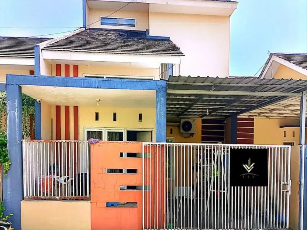 DIJUAL RUMAH BANGUNAN MINIMALIS 2 LANTAI LOKASI DEKAT ROXY SQUARE