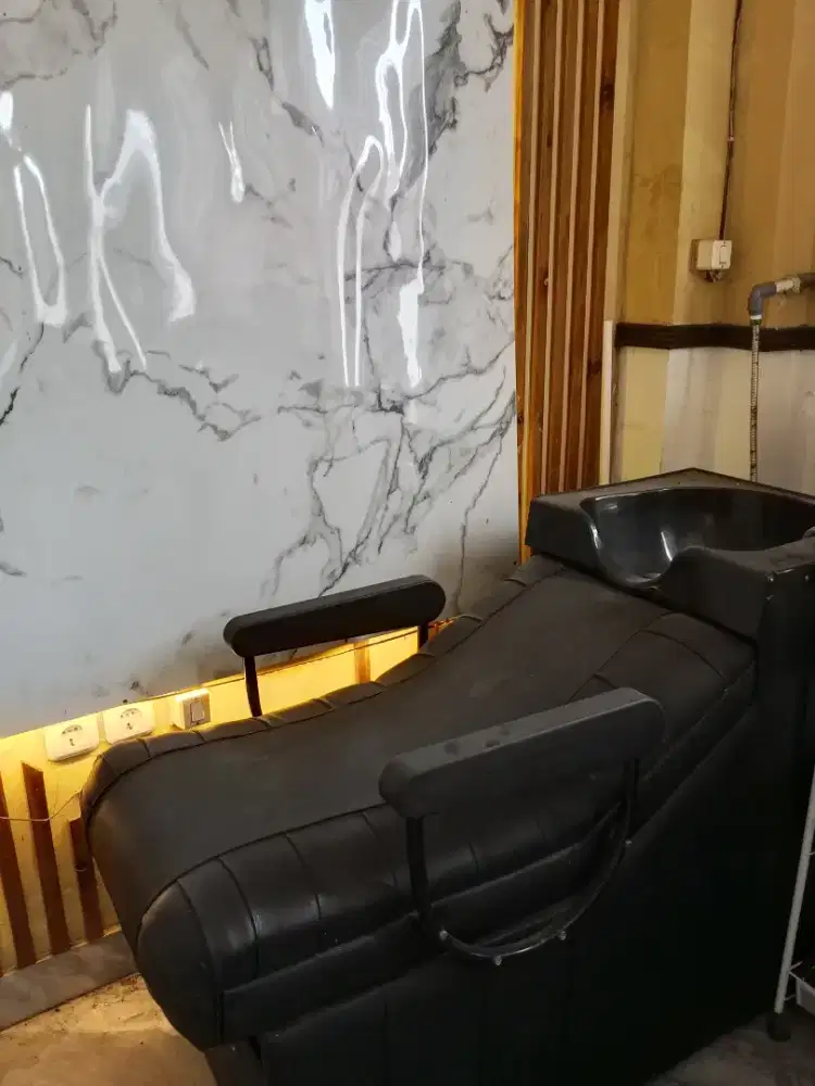 kursi keramas salon