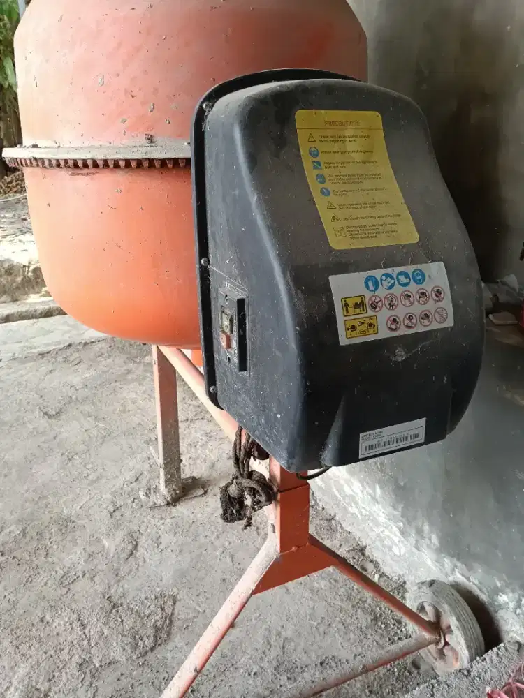 Mesin molen adukan semen serbagun