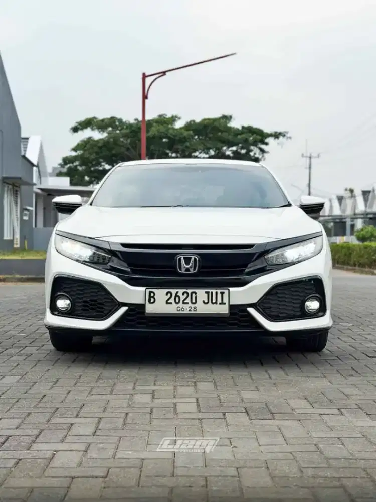 HONDA CIVIC 1.5 TC E CVT 2018
km 59rb