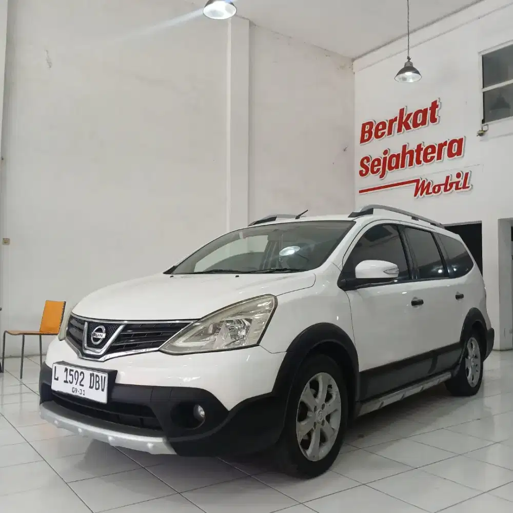 Tdp 30 grandlivina xgear putih 1.5 Matic 2017 full ori surabaya