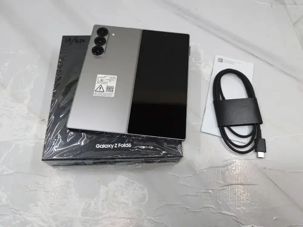 Samsung Galaxy Z Fold 6 Silver 12/512GB