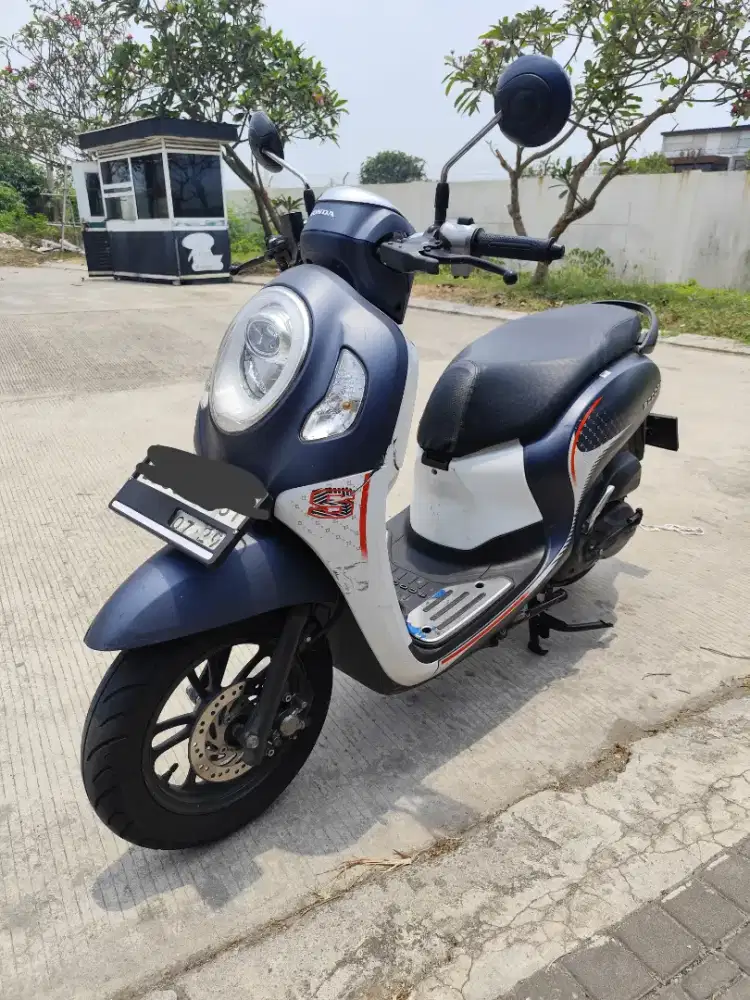 Scoopy 2024 biru putih 20.800km