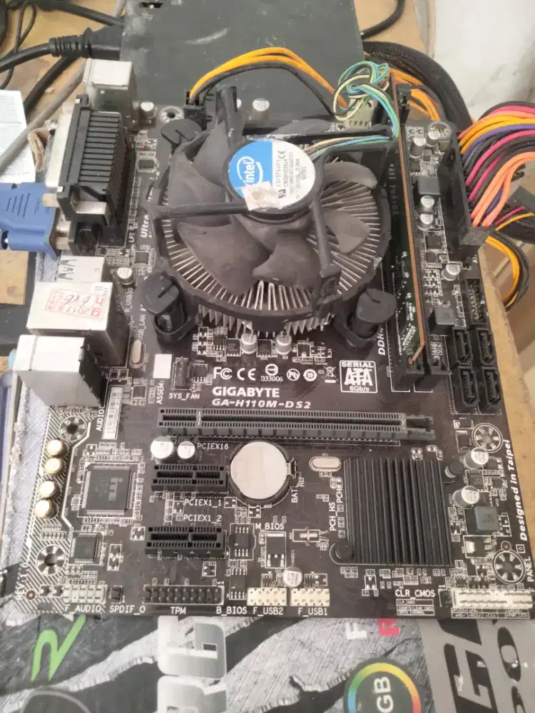 Mainboard H110+4GB DDR4+Proc G4400/motherboard gigabyte