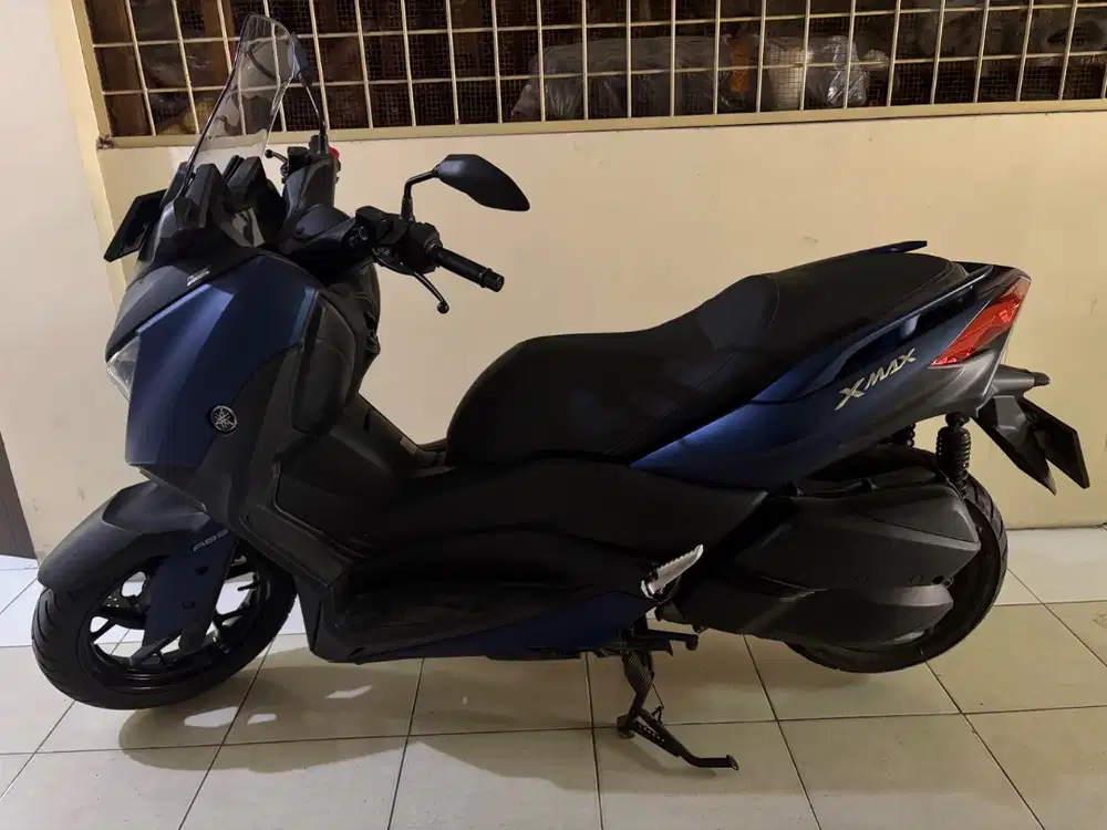 Yamaha Xmax 2021 blue