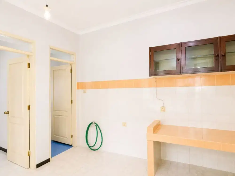 Jual Cepat Rumah di Taman Mutiara Pakuwon City Sby Timur Dekat PCM