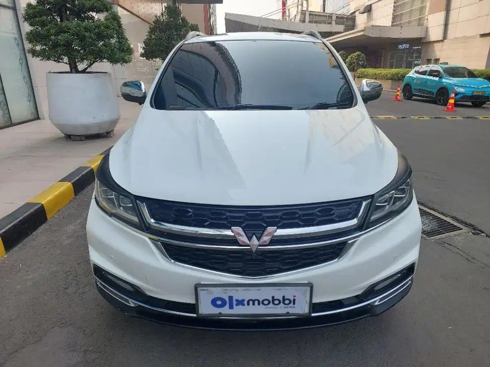 LOW DP Wuling Cortez 1.5 LT Lux Bensin-AT 2019 CYK