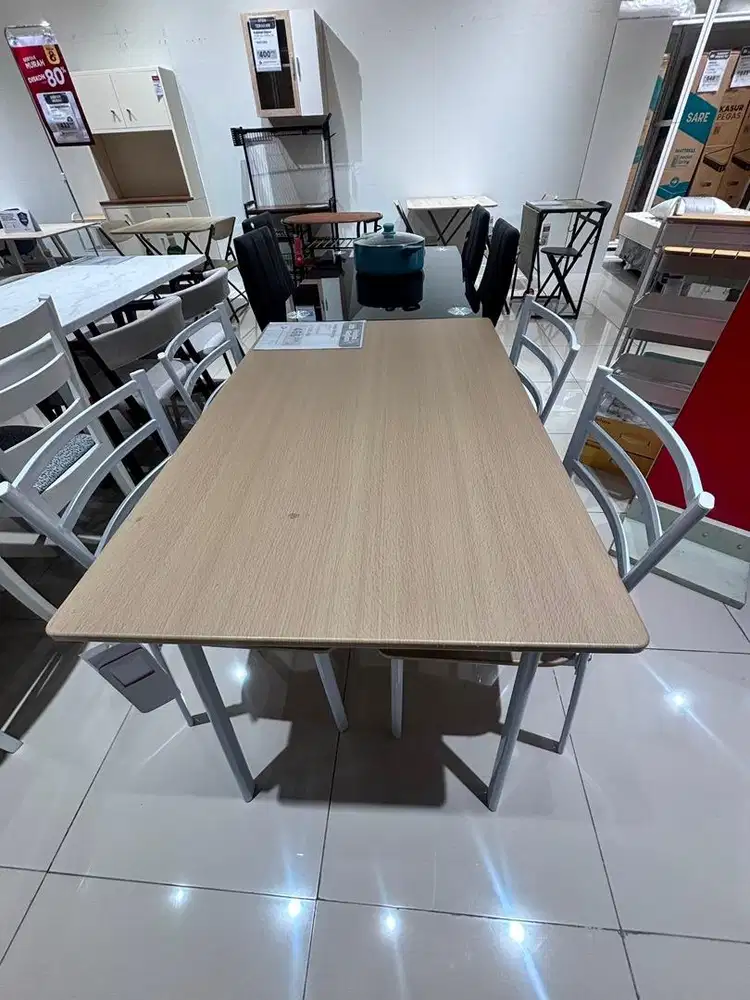 Set Meja & Kursi Makan Bahan Besi