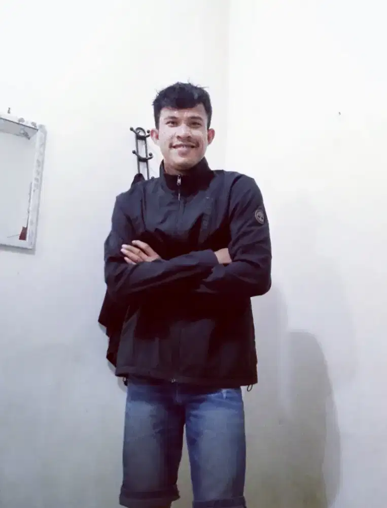 Membutuh kn kerjaan saya pak buk.