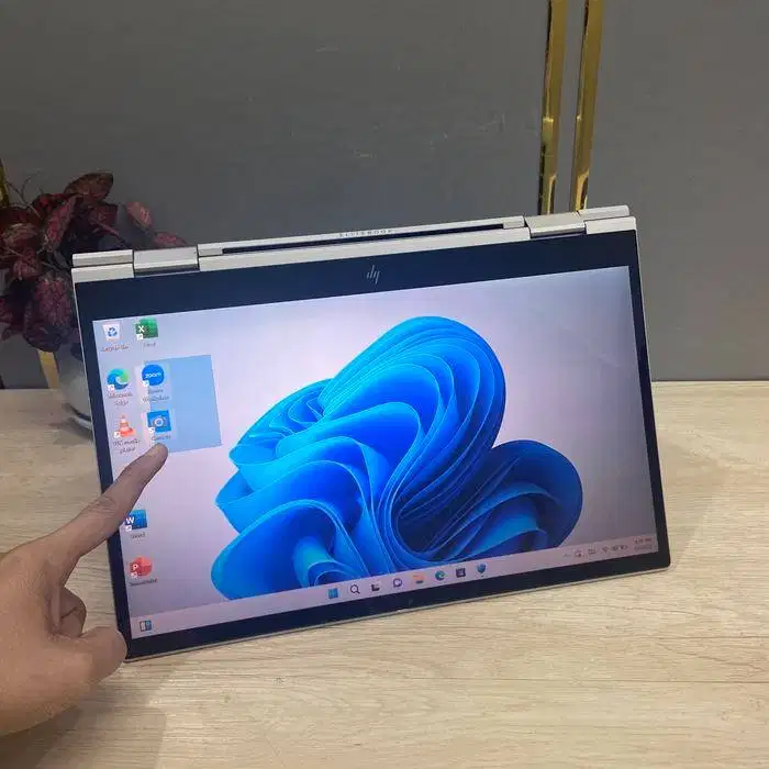 HP X360 830 G8 2IN1 TOUCH CORE I7 GEN11 32/512 LAYAR 13 INCH *ET
