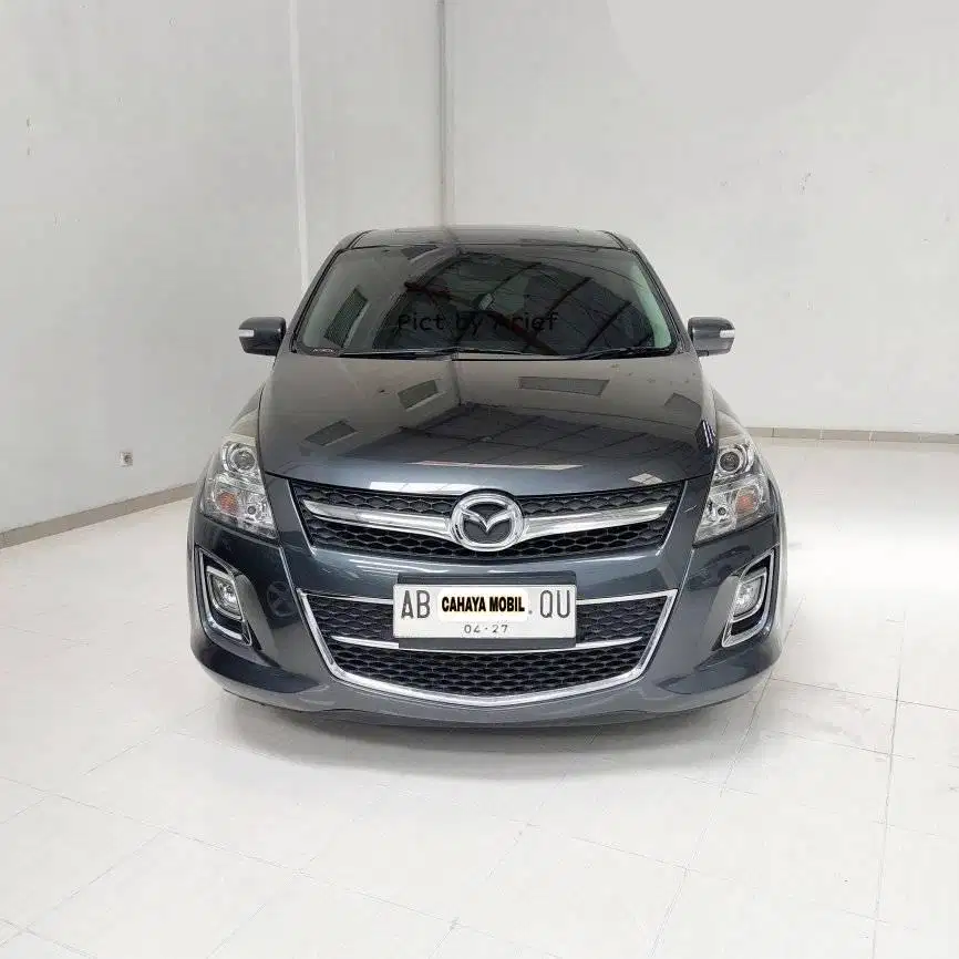 Mazda 8 tahun 2015
