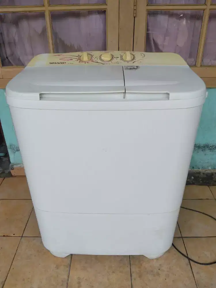 Mesin cuci Sharp