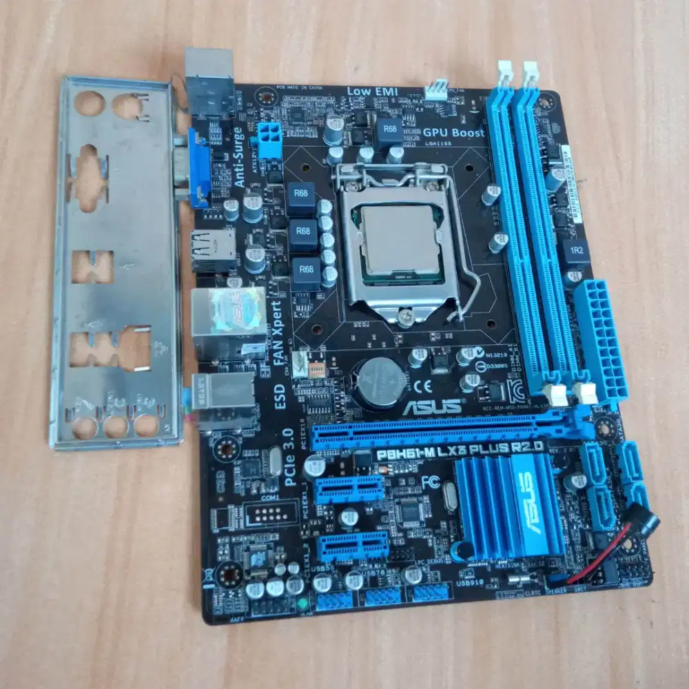 Intel Core i7-2600 + ASUS H61