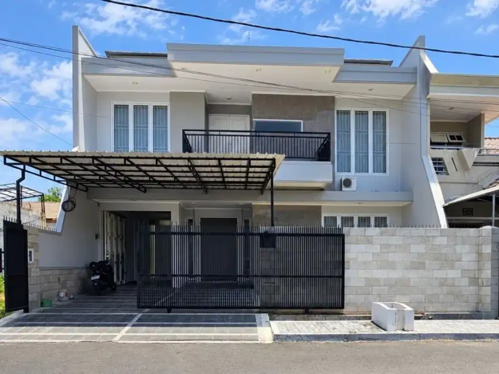 Rumah Dharmahusada Indah  STRATEGIS, MINIMALIS, SIAP HUNI, CARPORT 2, GARASI 1