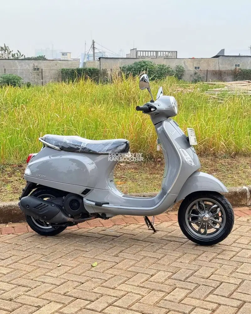 JUAL MURAH VESPA LX 125 iGET FACELIFT 2023 MULUS