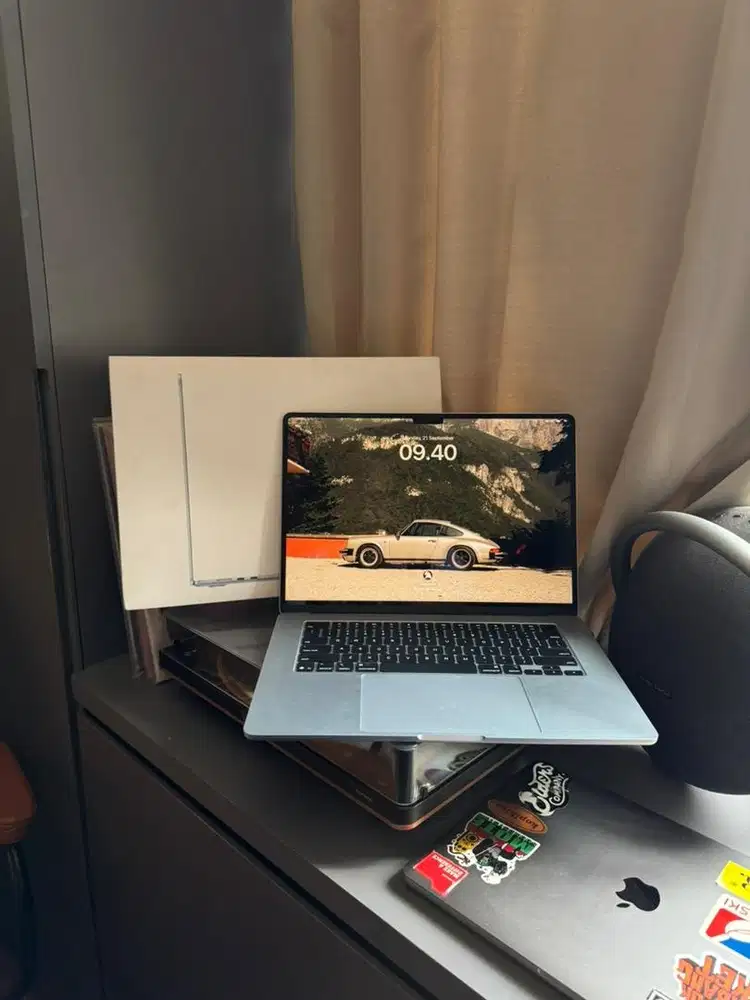 macbook air M4 15inch 16/256gb ibox